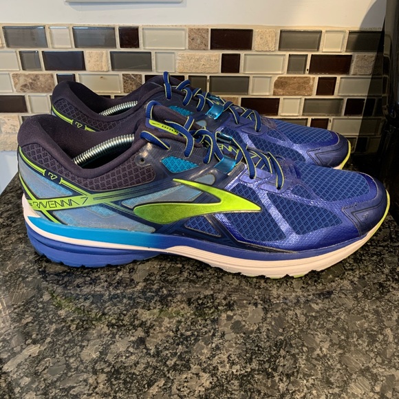 brooks ravenna 7 mens